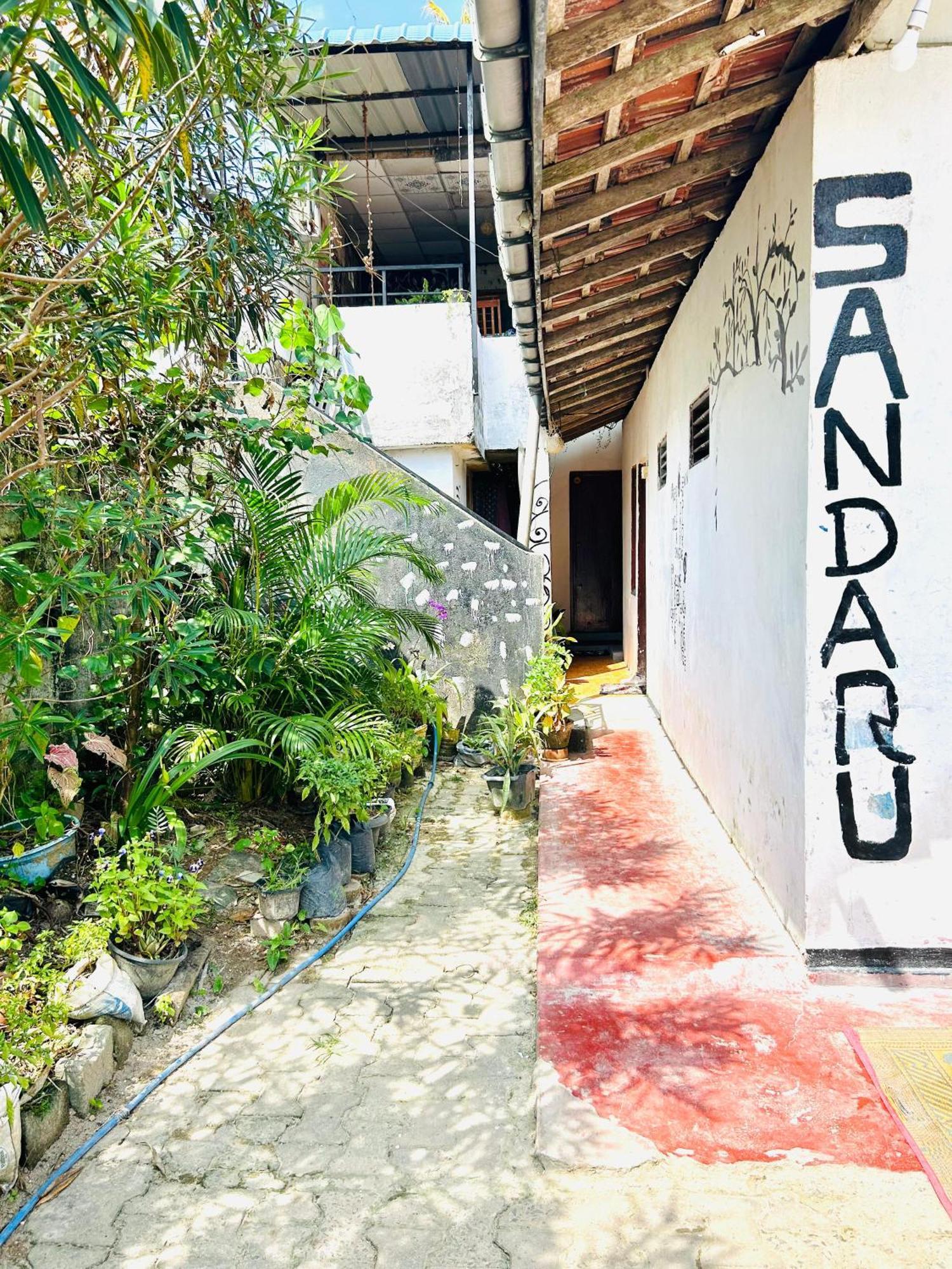 Sandaru Surffing Inn Weligama Luaran gambar